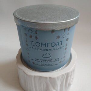 RARE Bath and Body Works Comfort Soft Cashmere Blanket 3 Wick 14.5oz Candle